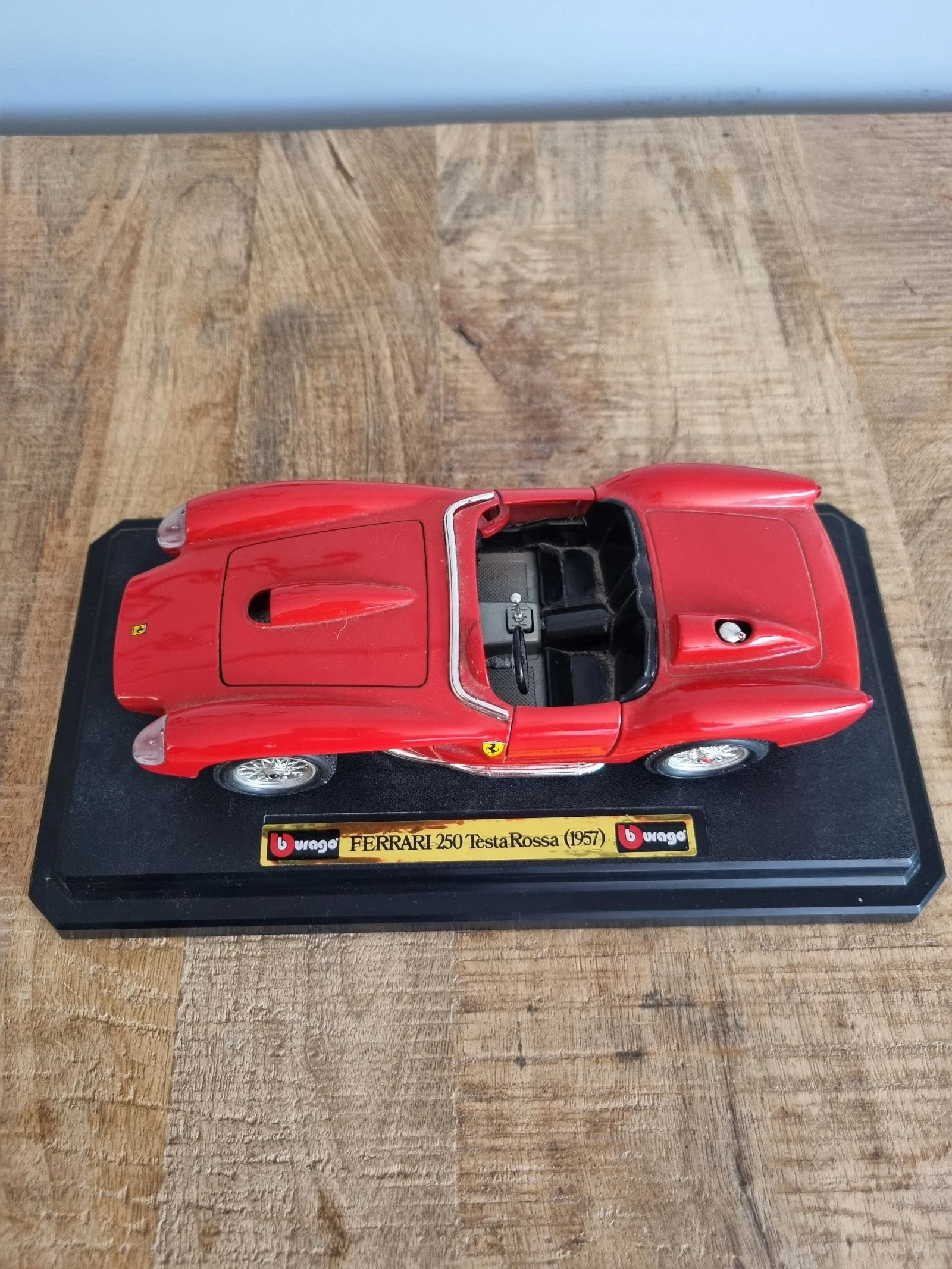 Miniatuurauto Bburago Ferrari 250 Testa Rossa (1957) - Schaal 1/24 – photo 2